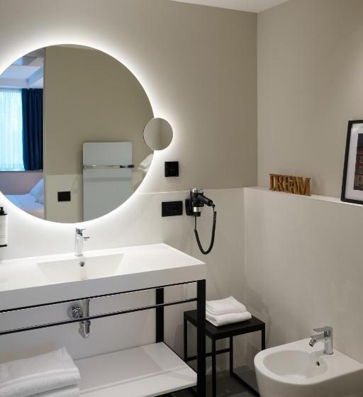 آپارتمان لوکس 1 خوابه, Rmh Modena Raffaello