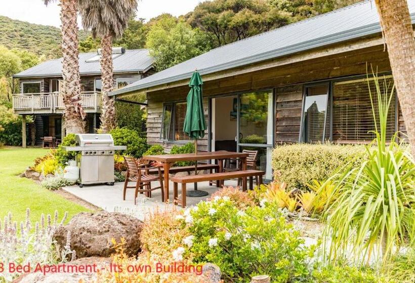 Апартаменты 3 Спальни, Bay Of Islands Holiday Apartments