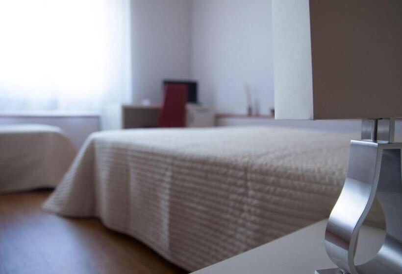 标准三人间, B&b Trapani In