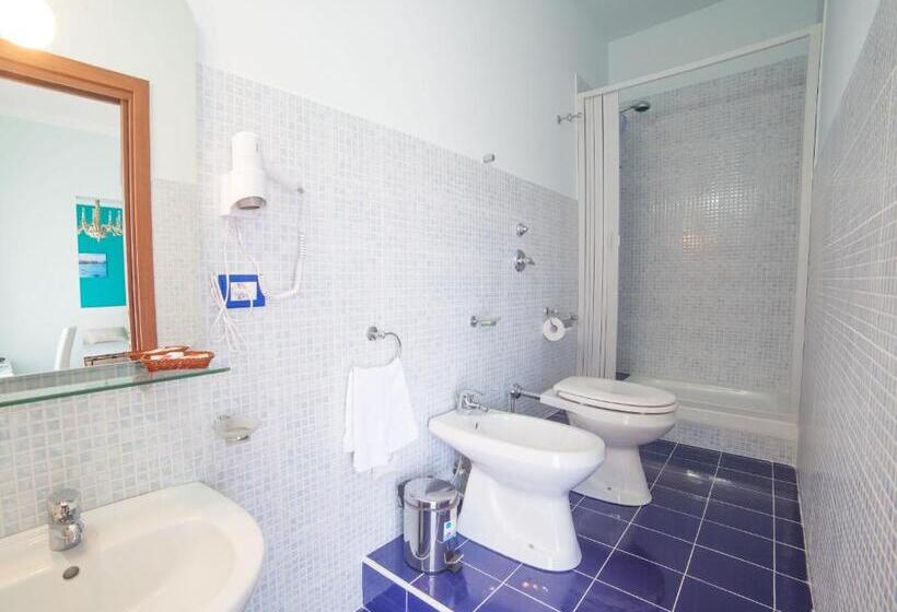 四人标准间, B&b Trapani In