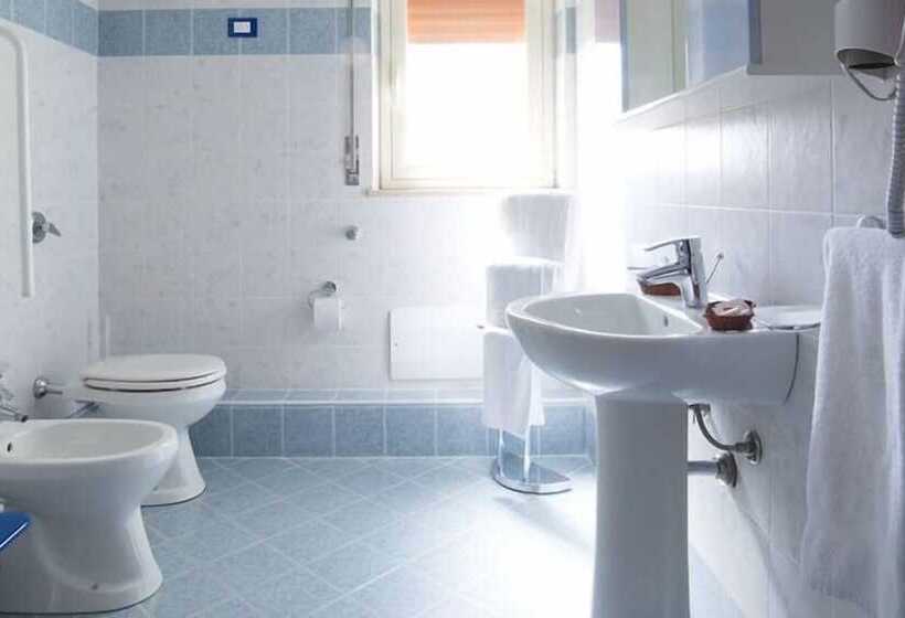 标准三人间, B&b Trapani In