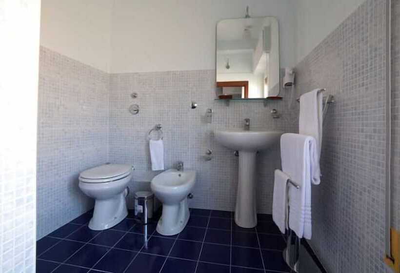 标准单人间, B&b Trapani In