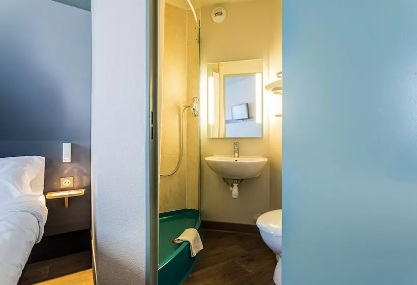 スタンダード４人部屋, B&b Hotel Metz Semécourt