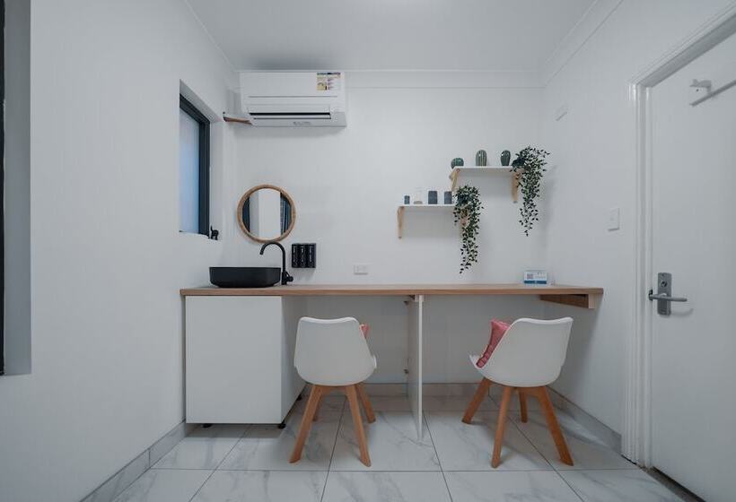 اتاق استاندارد با سرویس بهداشتی مشترک, Cozy M