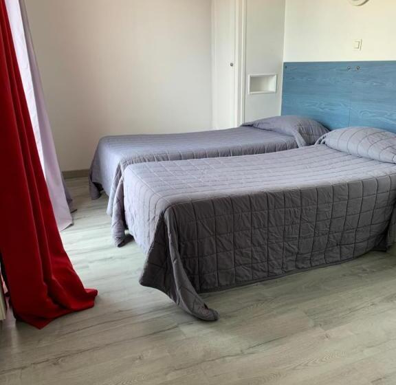 Номер Стандарт, Hôtel Le Canetois