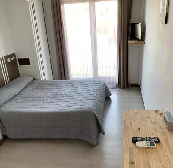 Standard-huone, Hôtel Le Canetois