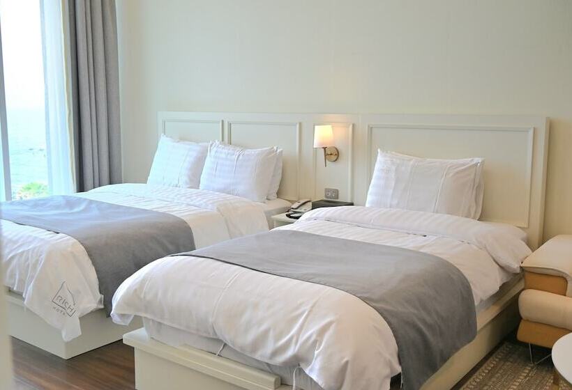 Camera Standard, Rich