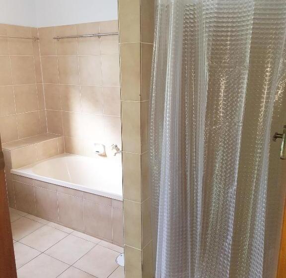 חדר משפתחתי סופריור, Limestone Coast Tourist Park