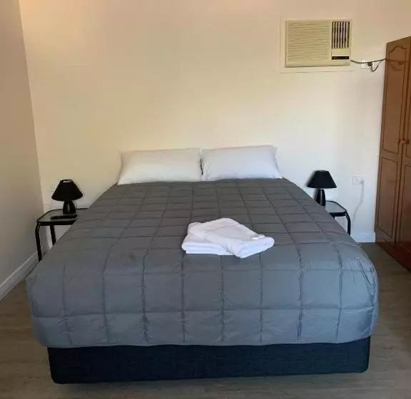 Deluxe Neljän Hengen Huone, Limestone Coast Tourist Park