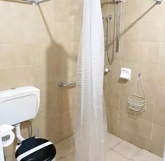 Deluxe Neljän Hengen Huone, Limestone Coast Tourist Park