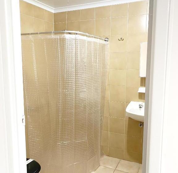 חדר דלוקס לארבעה, Limestone Coast Tourist Park