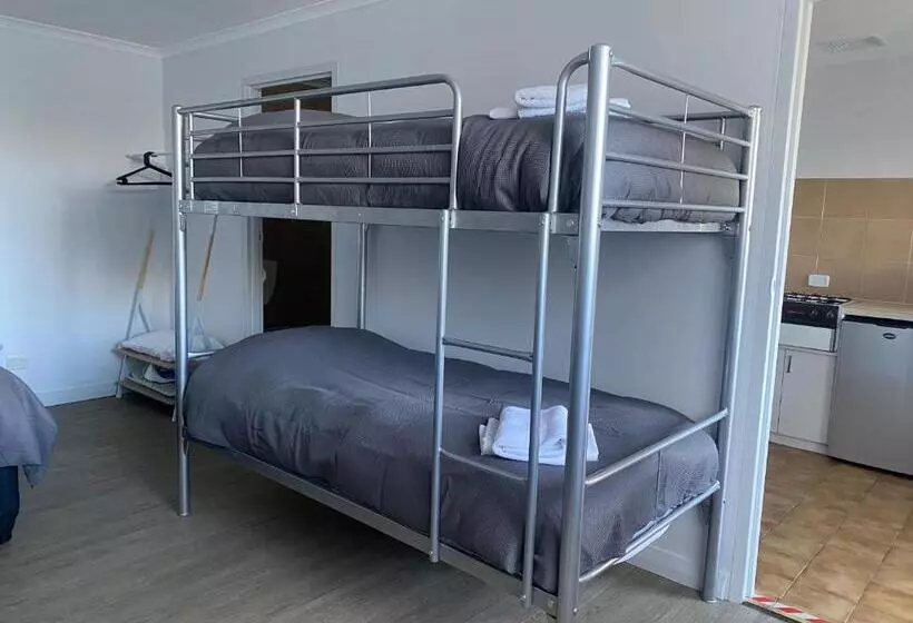 Deluxe Neljän Hengen Huone, Limestone Coast Tourist Park