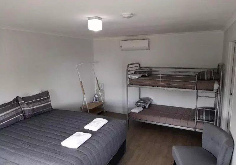 Deluxe-studio, Limestone Coast Tourist Park