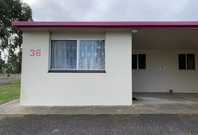 スタンダードスタジオ, Limestone Coast Tourist Park