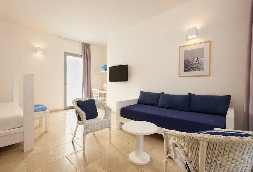 غرفة سوبيريور ثلاثية, Meditur Puglia By Itafirst Hotels