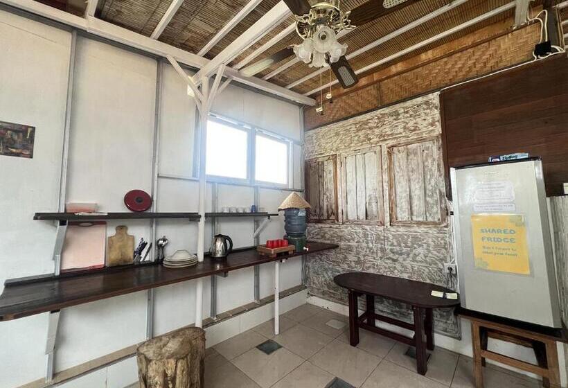 エコノミールーム, Seabreeze Hostel Bali