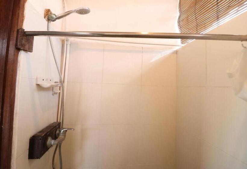 Кровать в Общей Комнате, Seabreeze Hostel Bali