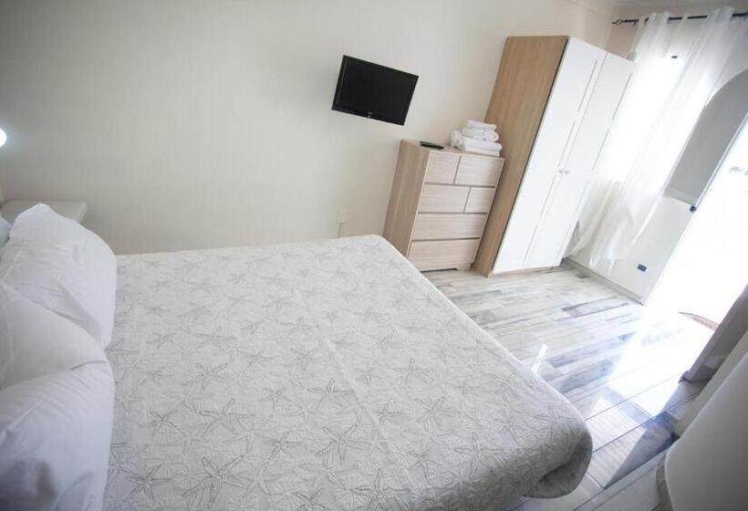 4인용 스탠다드 룸, Oldwell