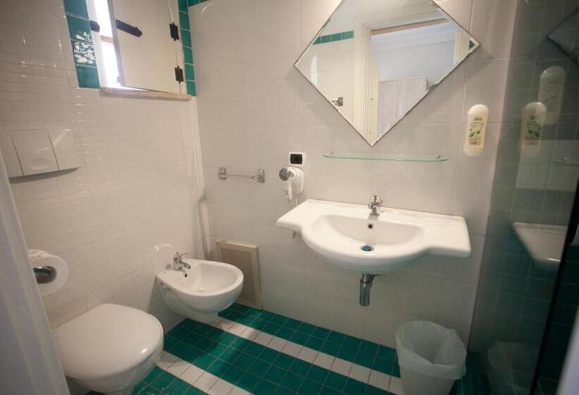 스탠다드 룸, Oldwell