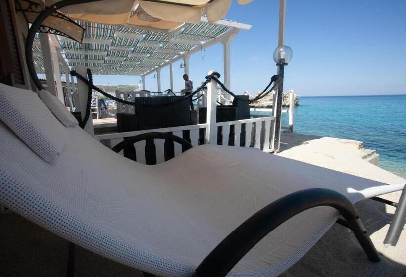 주니어 스위트 바다 전망, Oldwell