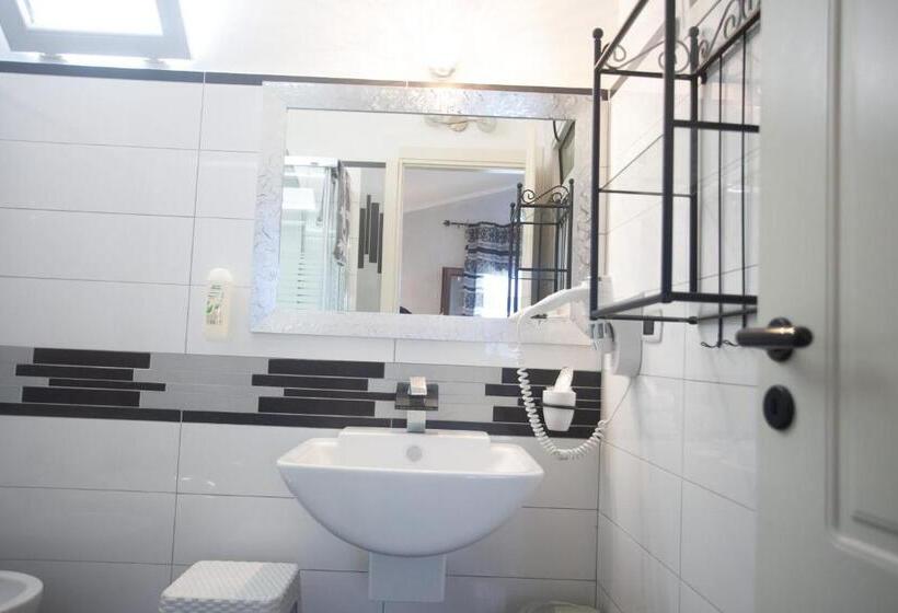 주니어 스위트 바다 전망, Oldwell