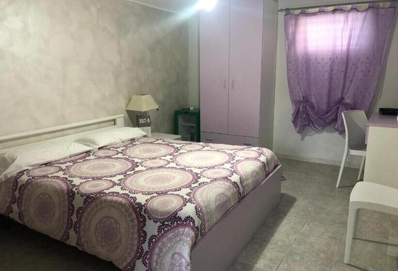 이코노미 룸, Oldwell