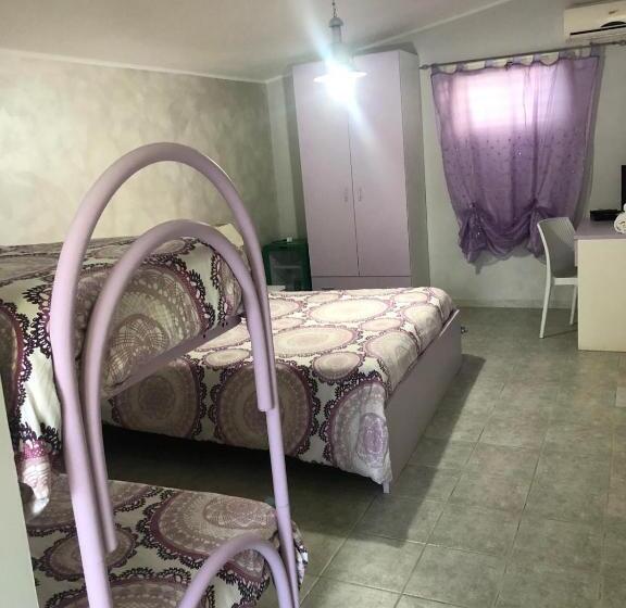 이코노미 룸, Oldwell