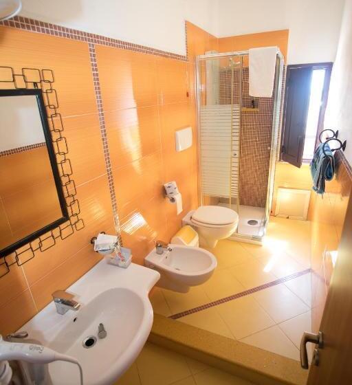 스탠다드 4인용 룸 바다전망, Oldwell