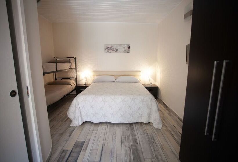 스탠다드 트리플 룸, Oldwell