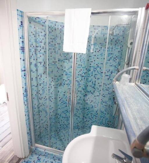 4인용 스탠다드 룸, Oldwell