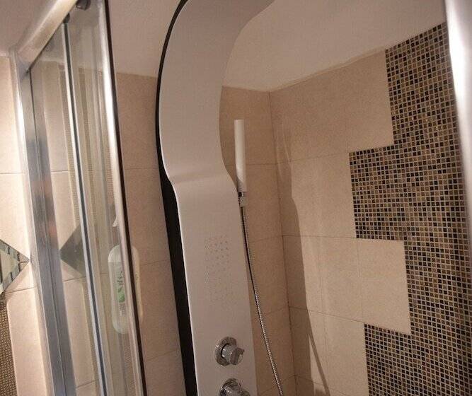 4인용 스탠다드 룸, Oldwell