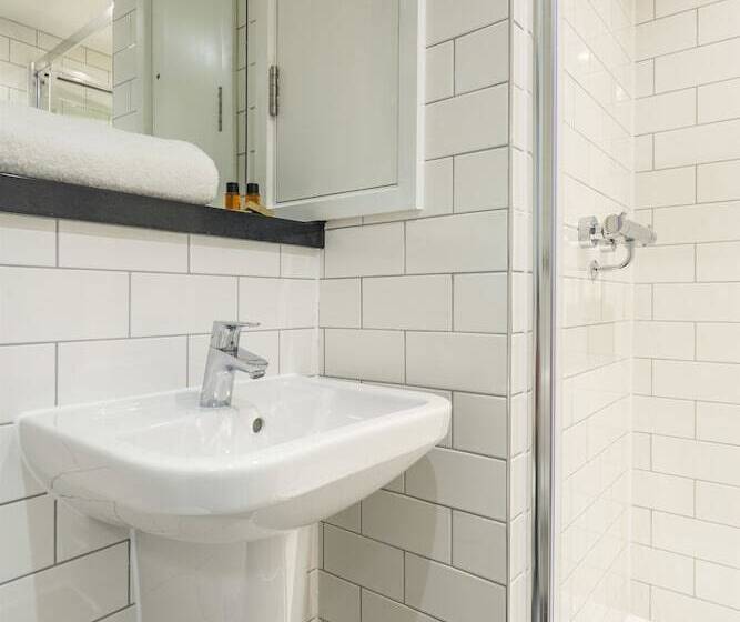 غرفة قياسية, Tune Hotel Liverpool