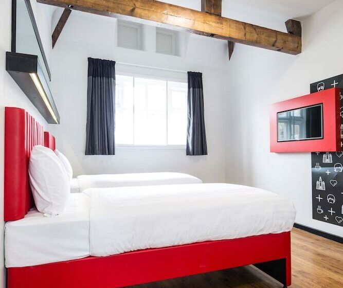 Номер Стандарт, Tune Hotel Liverpool