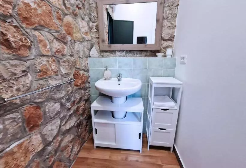 オーシャンビュースタンダードルーム, Villa Anita Residence