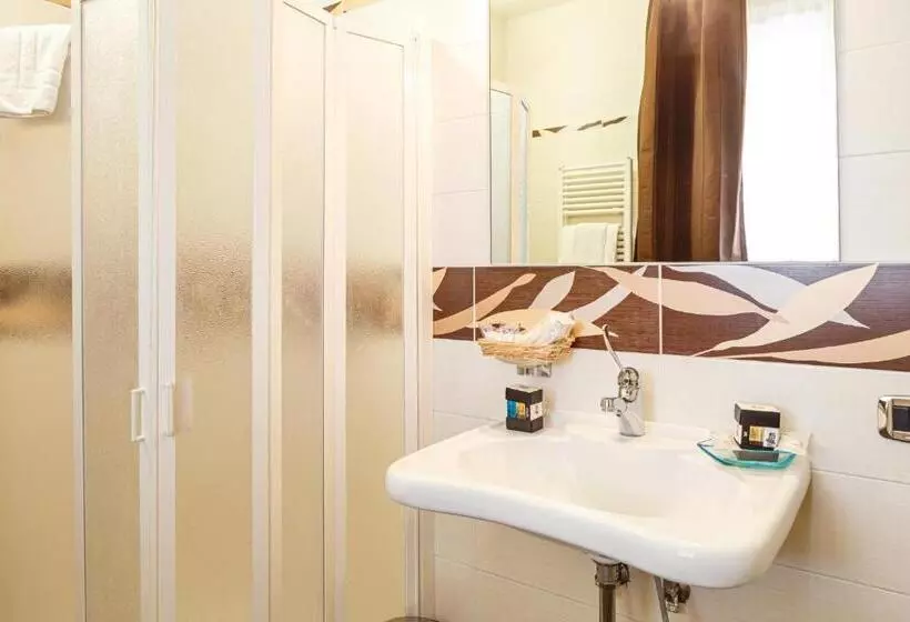 Chambre Triple Standard, Villa Sofia