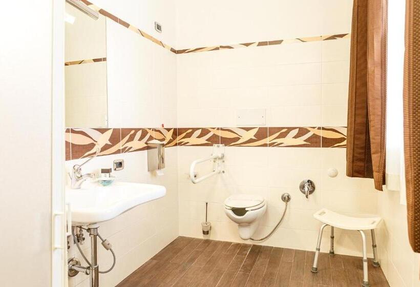 Chambre Triple Standard, Villa Sofia