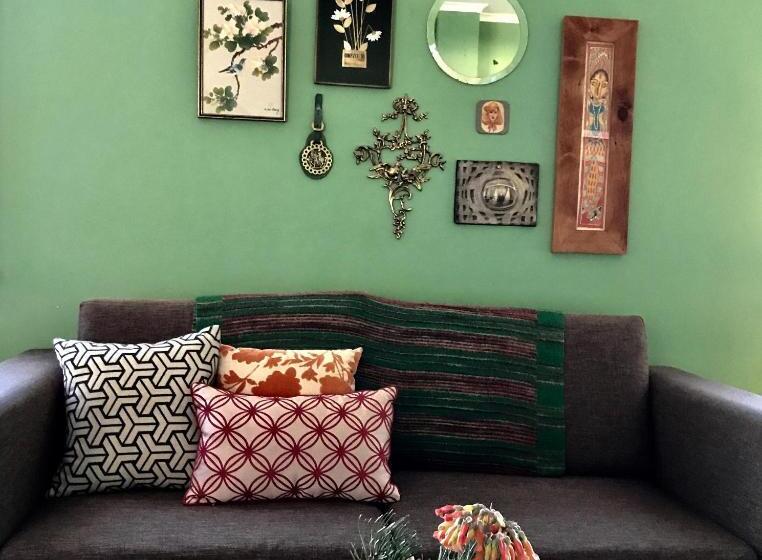 חדר משפחתי, Vine Valley Inn