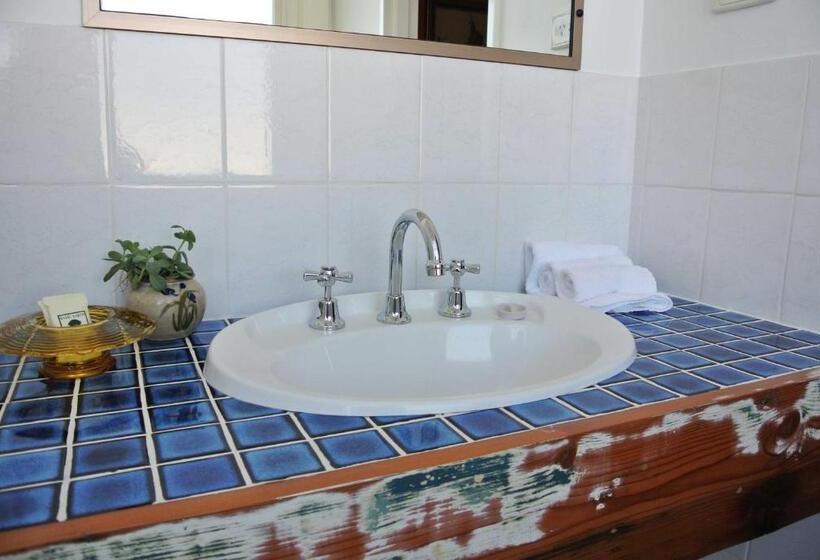 חדר סטנדרט עם מיטת קינג, Vine Valley Inn