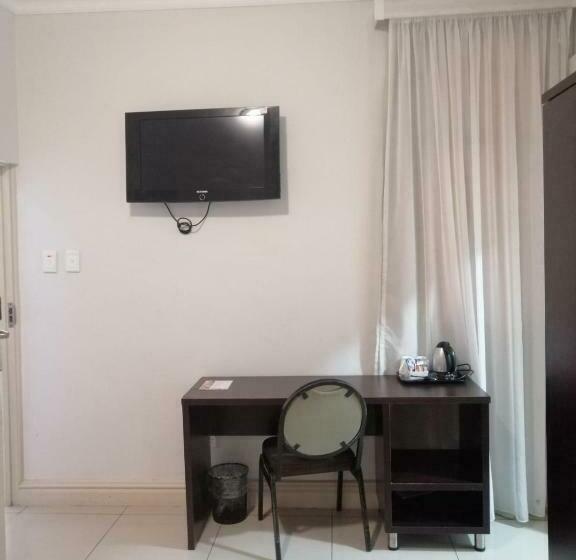 디럭스 룸, Pavilion Hotel Durban