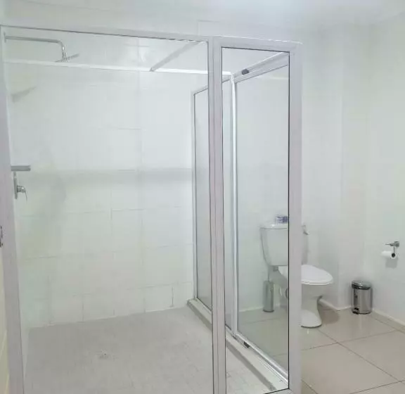 Perhehuone, Pavilion Hotel Durban