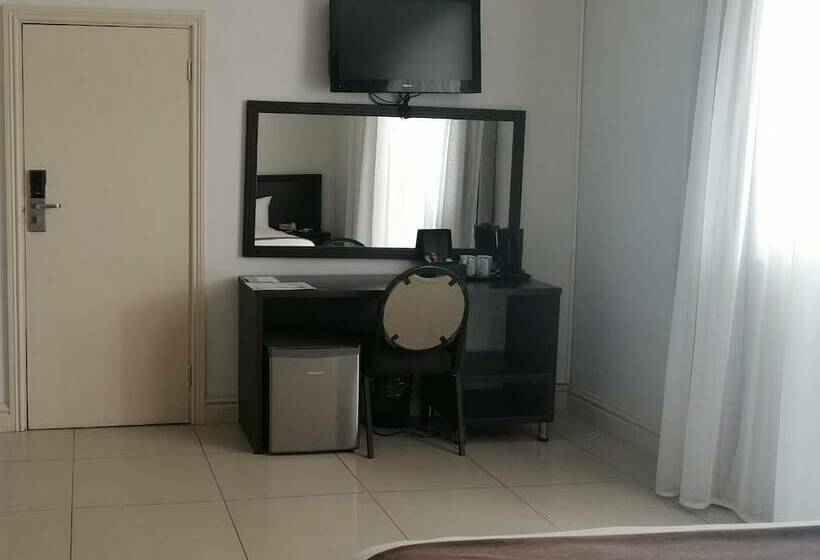 Семейный Номер, Pavilion Hotel Durban