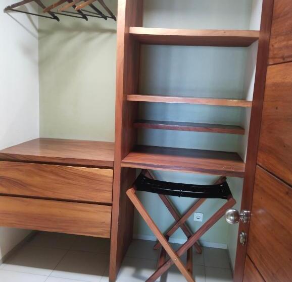 غرفة ديلوكس ذات إطلالة جانبية على البحر, Villa Bukit Segara