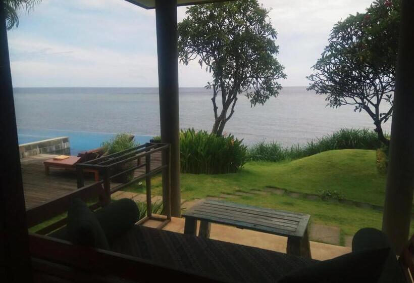 غرفة ديلوكس ذات إطلالة جانبية على البحر, Villa Bukit Segara