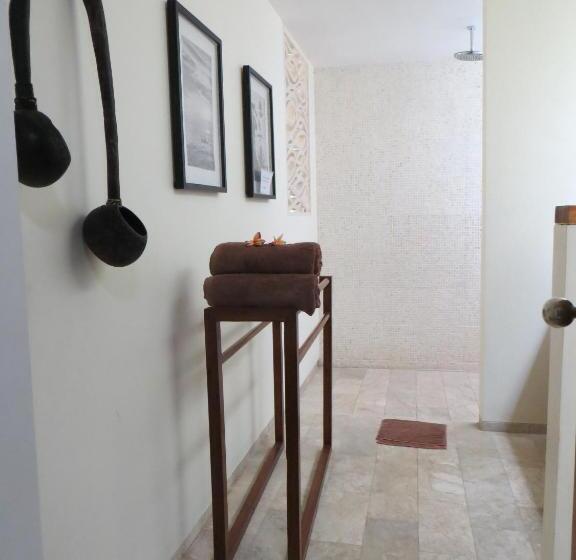 غرفة ديلوكس ذات إطلالة جانبية على البحر, Villa Bukit Segara