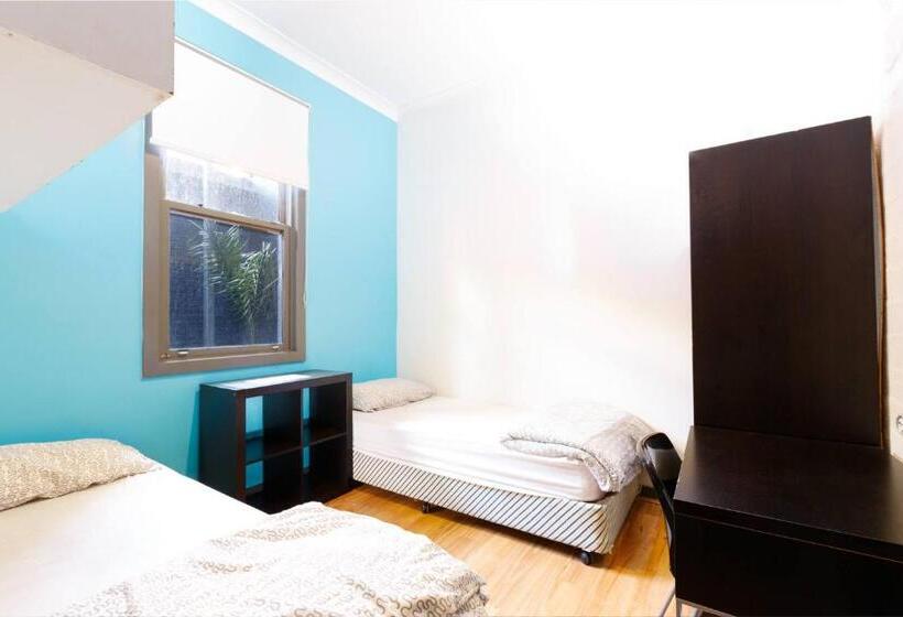 스탠다드 룸 공동 욕실, South Yarra Hostel