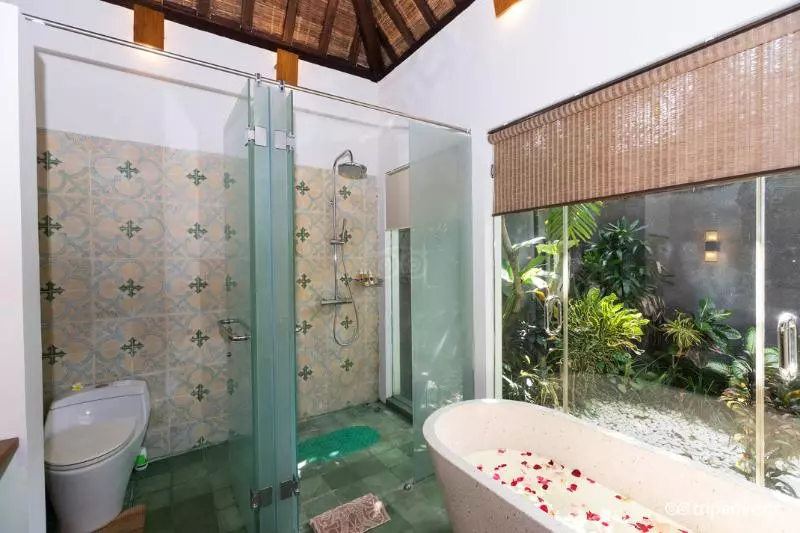 Villa 3 Makuuhuonetta Uima-allas, Villa Berawa