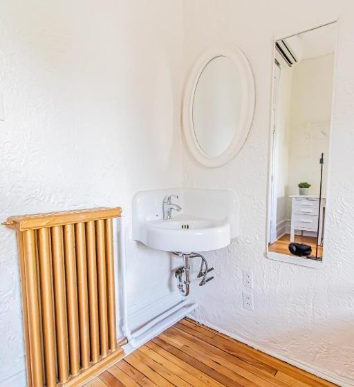 Номер Стандарт Совместная Ванная, Auberge Du Plateau