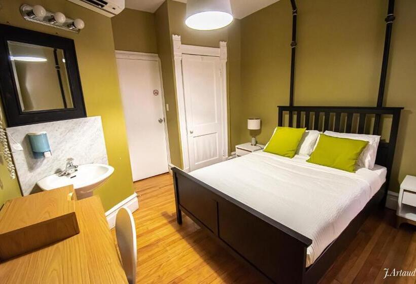 Номер Стандарт, Auberge Du Plateau