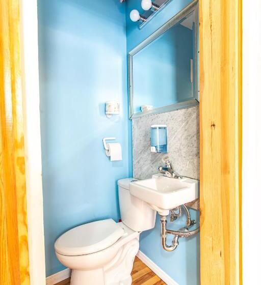 Номер Стандарт, Auberge Du Plateau