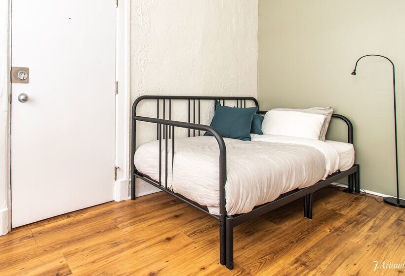 Номер Стандарт Трехместный, Auberge Du Plateau